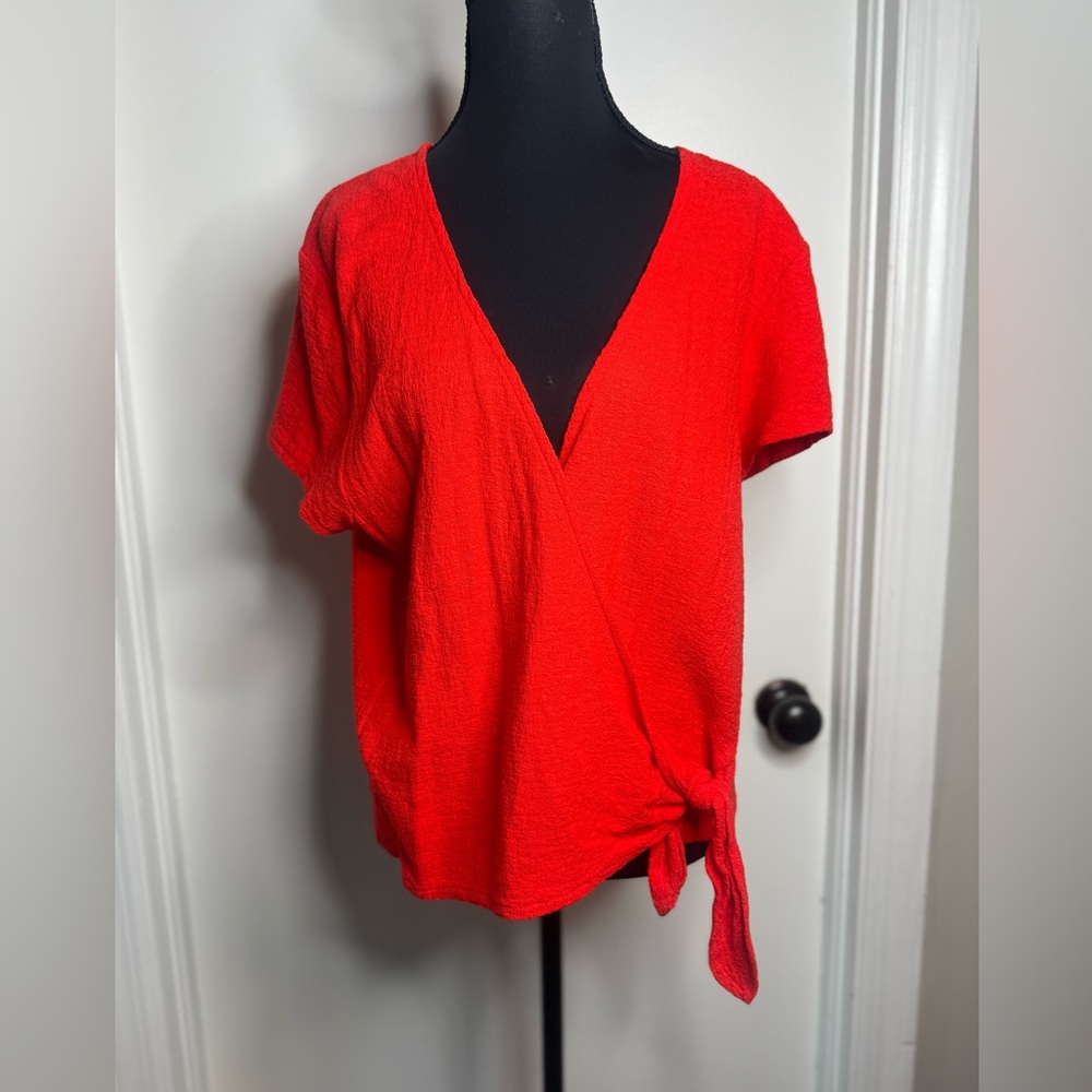 Madwell Texture and Thread Wrap Tie V Neck Short Sleeve Red/Orange Blouse XL